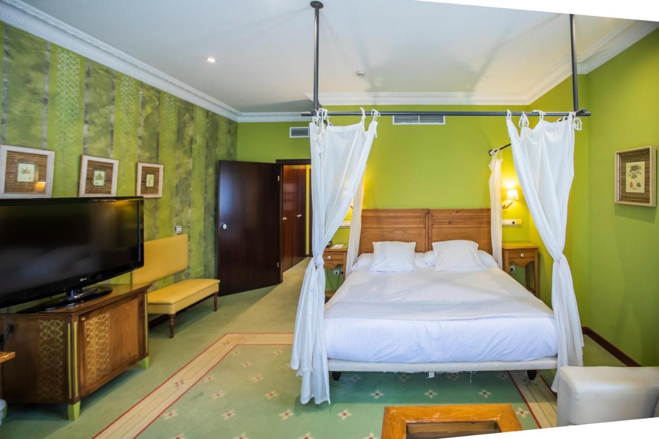 Hotel Soho Boutique Vistahermosa Эль-Пуэрто-де-Санта-Мария Экстерьер фото